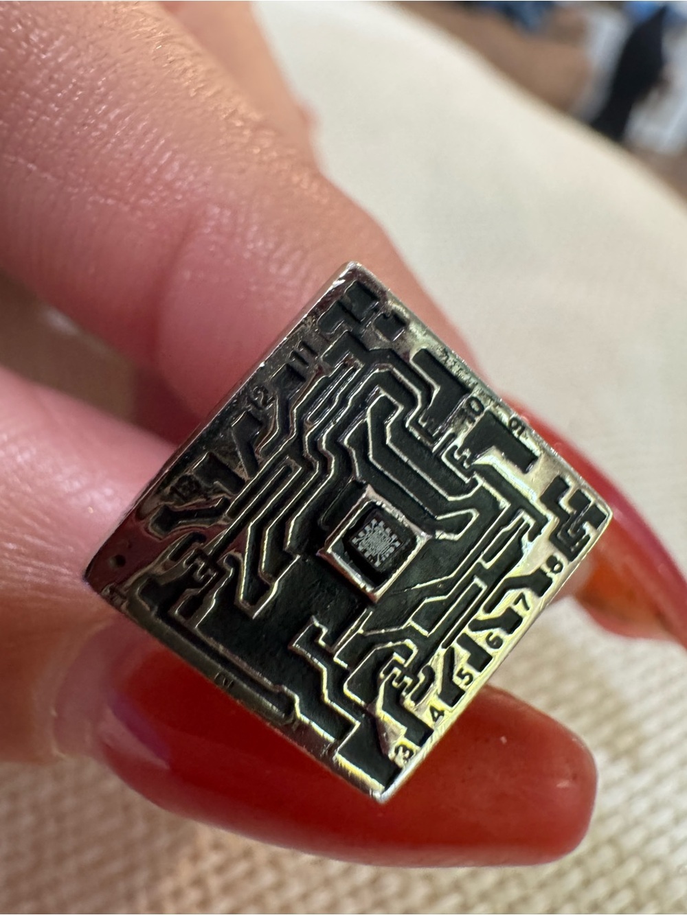 Silver Circuit-Pattern Wearable tie tack